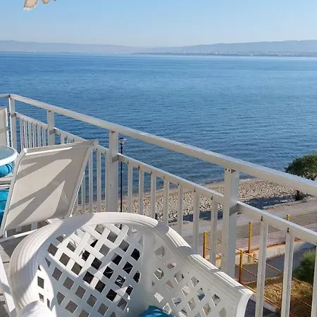 Lovely 1-bed In Perea