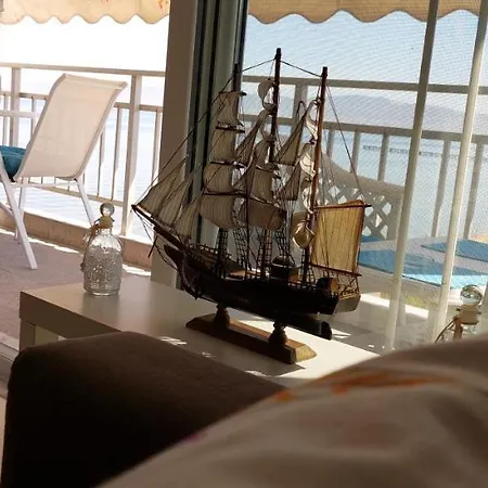 Lovely 1-bed In Perea Apartment