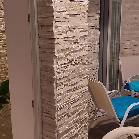 Lovely 1-bed In Perea Apartment
