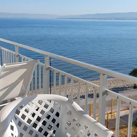 Apartment - Sleeps 2 - Parking - Balcony Peraia (Thessaloniki)
