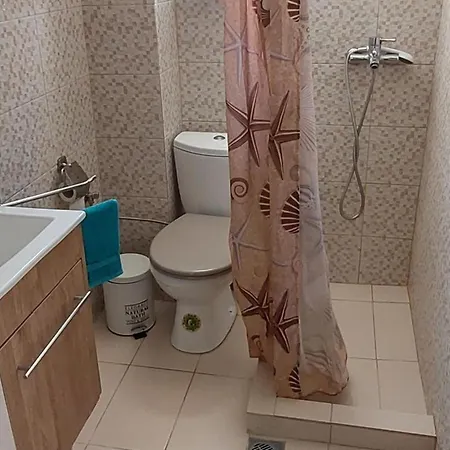 - Sleeps 2 - Parking - Balcony